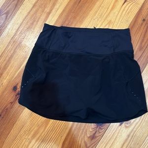 Athleta  skirt  with shorts size XS
